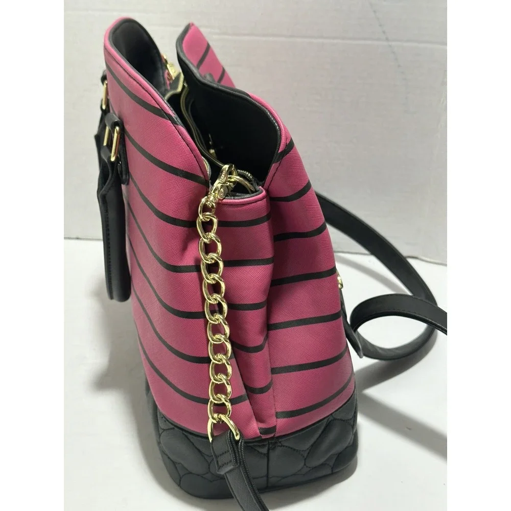 Betsey Johnson Pink Black Striped Heart Quilted Satchel Crossbody Bag‎ Bow Charm